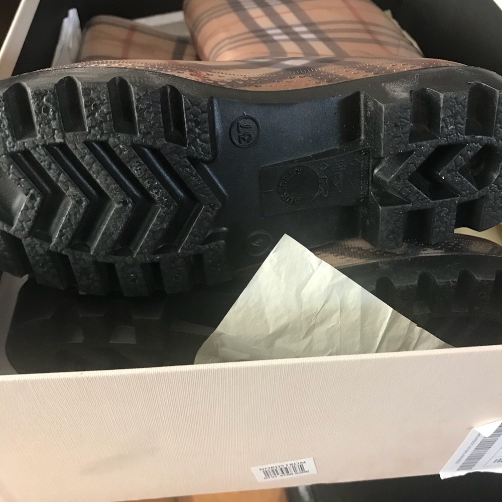 Burberry Rain Boots - Picture 6 of 6
